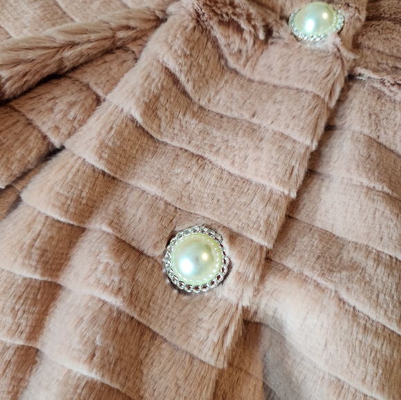 Little Lass 2 Piece set with accessory! (3 pieces total) NWT - Picture 4 of 10